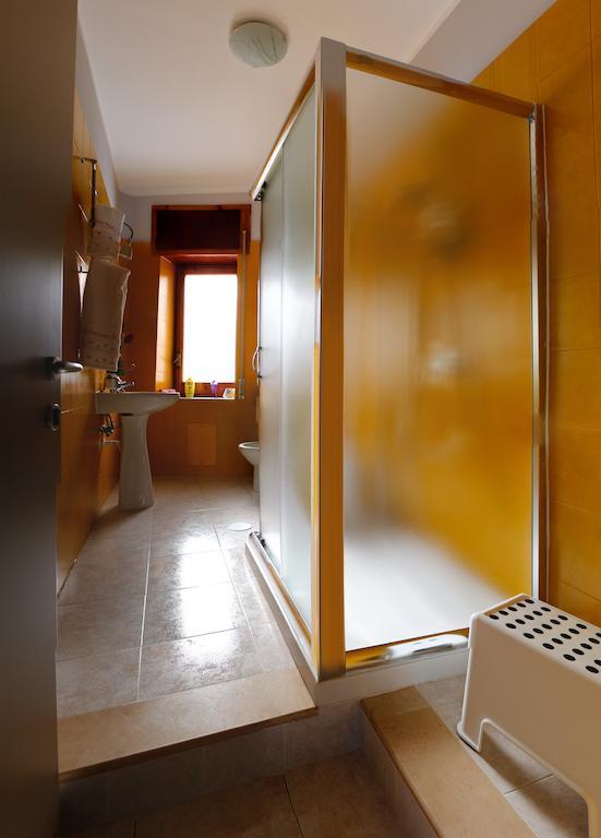 B&B Business Vacanze Casalnuovo Di Napoli Bilik gambar